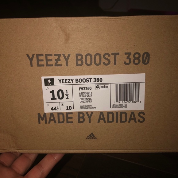 COPY - Yeezy 380 alien - Picture 3 of 8